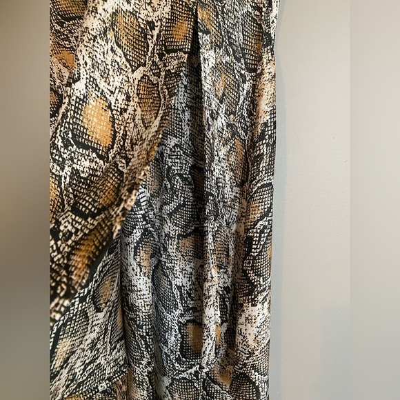 Zara Snakeskin Midi Skirt High Low Size XS - Picture 6 of 9